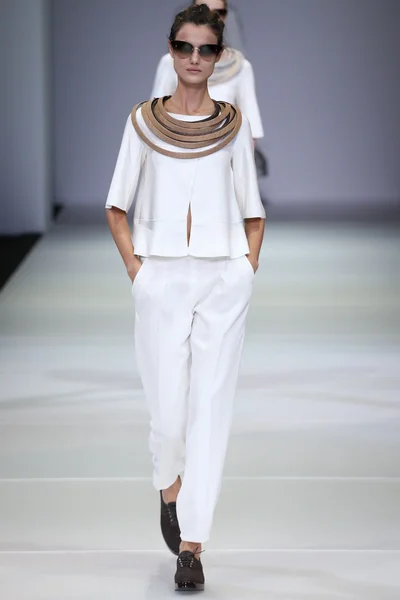 Look 60